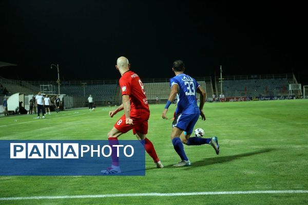 بازی تراکتور و استقلال در تبریز