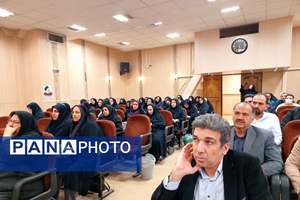 طرح "مدرسه اولیا" در پاکدشت