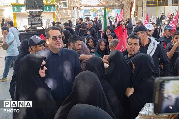 سیل عاشقان حسینی در بجنورد؛ جاماندگان اربعین، هم‌قدم با کاروان عشق -1