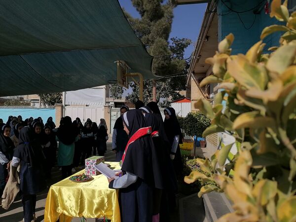 سه شنبه‌های مهدوی در دبستان ناهید نخودی 