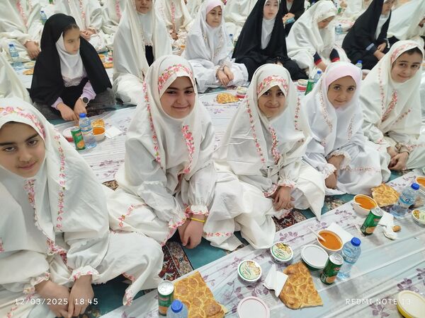 جشن بزرگ دختران روزه اولی‌ در ورزقان