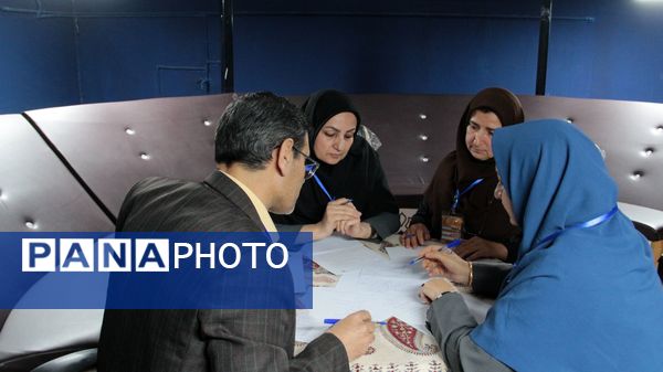 برنامه شناسایی و انتخاب مربی تربیتی، معاون‌ پرورشی ومشاور نمونه کشوری