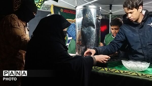 سقاخانه قمر بنی هاشم در هفدهمین روز از سال ۱۴۰۵ 