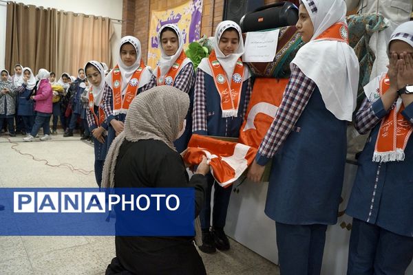 عطر حسینی در مدرسه شهدای ۱۵خرداد قرچک 