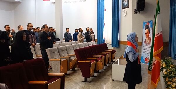 جلسه توانمند سازی مربیان ومعاونان پرورشی ناحیه 6 مشهد