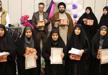 مراسم تقدیر از مربیان پرورشی، تربیت‌بدنی، بهداشت و مشاوران مدارس در رودهن 