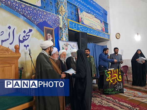 محفل انس با قرآن کریم در مسجد جامع قائمشهر