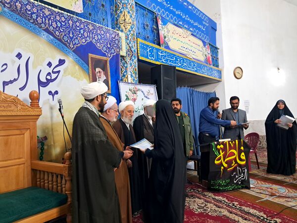محفل انس با قرآن کریم در مسجد جامع قائمشهر