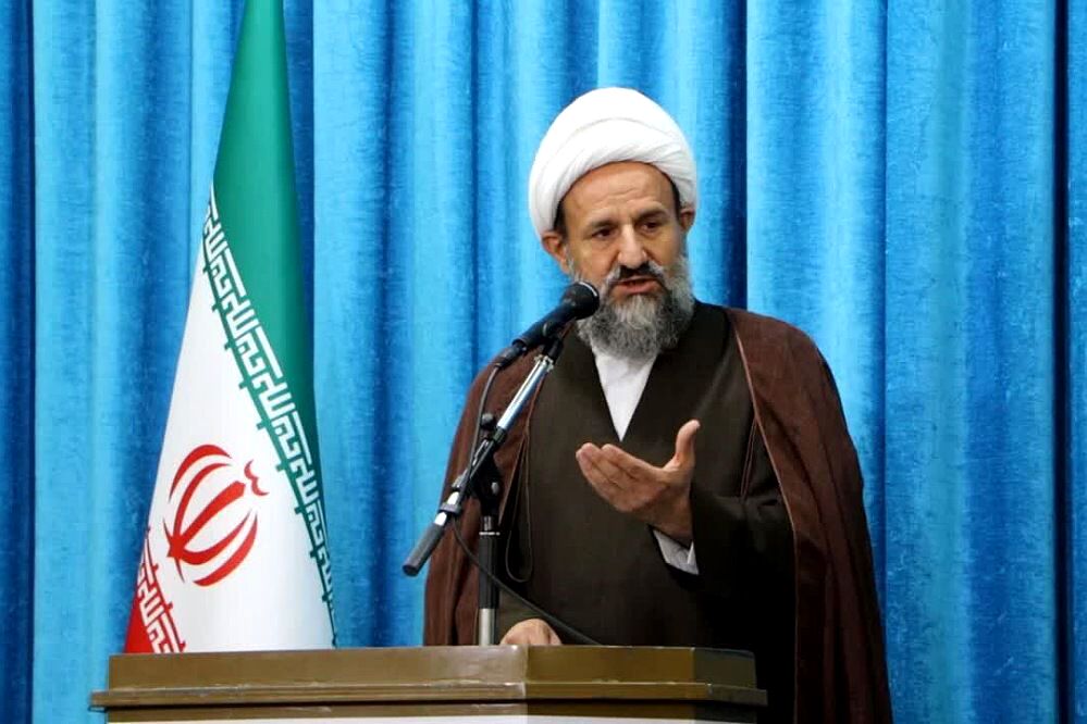 نماز جمعه عبادی سیاسی این هفته شهرستان‌قرچک