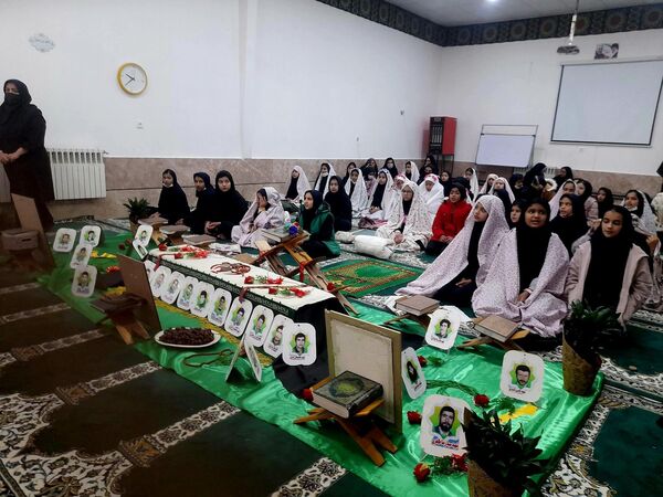 حضور مادران شهدا در مدرسه شهید رزمی خلیل آباد