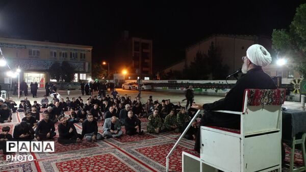 مراسم عزاداری شب عاشورا در هیأت فرهنگیان شهرستان کاشمر