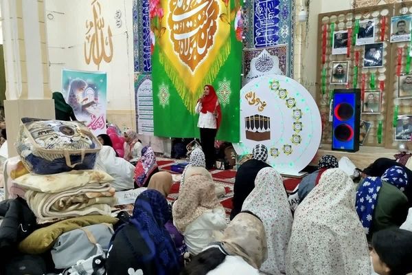 مراسم معنوی اعتکاف در مسجد الزهرا(س) قیامدشت