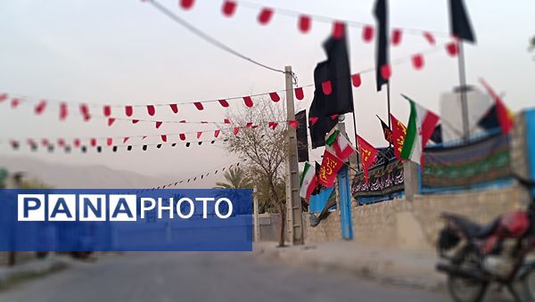 حسینیه حضرت ابوالفضل(ع) در استقبال از ماه محرم سیاه پوش و غبارروبی شد