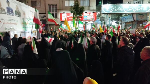 جانفدایان دهه نودی در تجمعات «ایران کوچک»