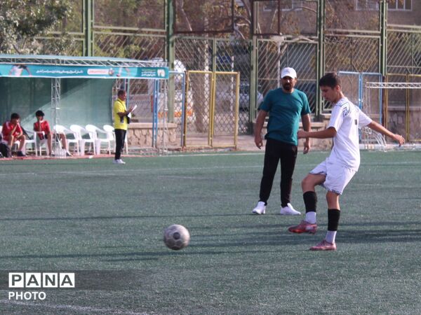 دومین روز از مسابقات مینی فوتبال ورزشی دانش آموزان روستایی و عشایری سراسر کشور