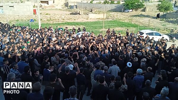 تشییع و تدفین شهید مصطفی حسینی در روستای سید آباد 