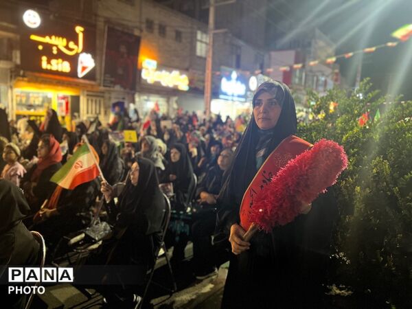 طنین «باید برخاست» در دویست و بیست و پنجمین شب تجمعات مردم ساوجبلاغ