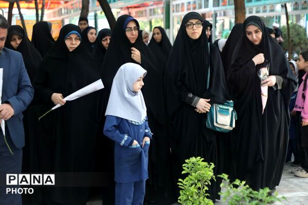 آغاز برنامه‌های گرامیداشت هفته معلم در قم