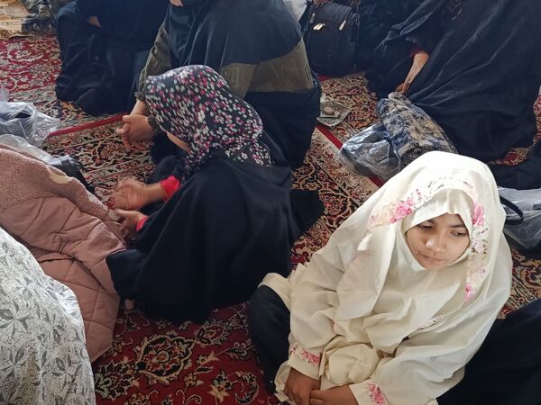 حضور کودکان در نماز جمعه کاشمر 