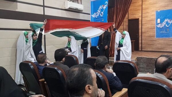 جشن عاطفه‌ها در آموزش و پرورش ناحیه ۲ خرم‌آباد