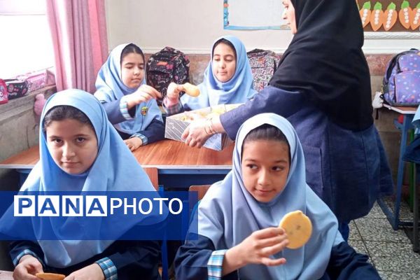 جشن نیمه شعبان در دبستان میقات پردیس