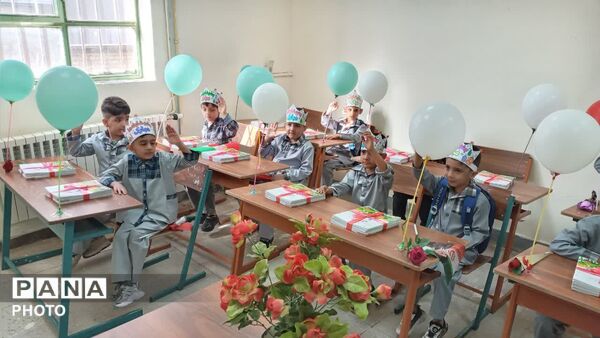 زنگ شکوفه‌ ها و جوانه ها در سلسله نواخته شد