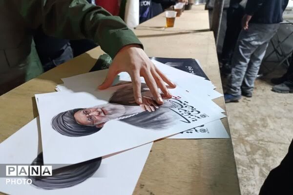 حضور گسترده مردم انقلابی رودهن در تجمعات خودجوش مردمی
