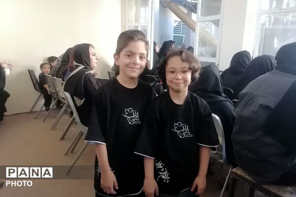 آیین سنتی برپایی خیمه عاشورایی در زرقان