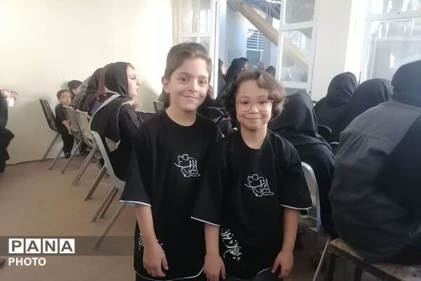 آیین سنتی برپایی خیمه عاشورایی در زرقان