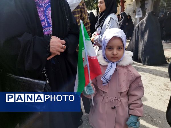 جشن تولد انقلاب اسلامی ایران در گلوگاه 