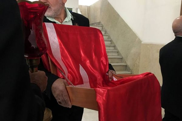 تقدیر از خادمیاران، خیرین، پرستاران، خانواده شهدا و فعالین حوزه رسانه ستاد بازسازی عتبات عالیات شهرستان قدس 