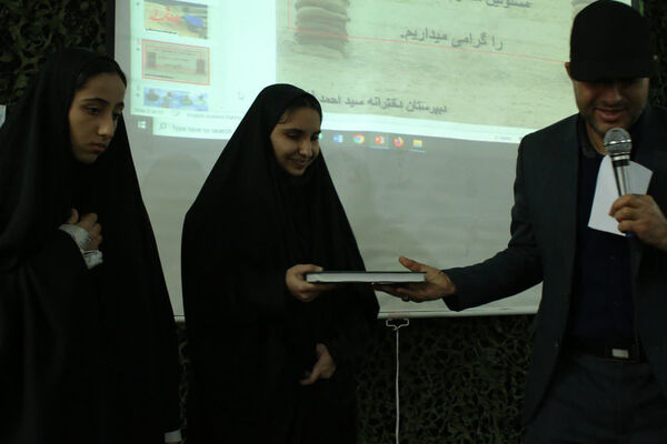 جلوه‌هایی از یادواره شهدای دبیرستان سید احمد فاتحی یک قم