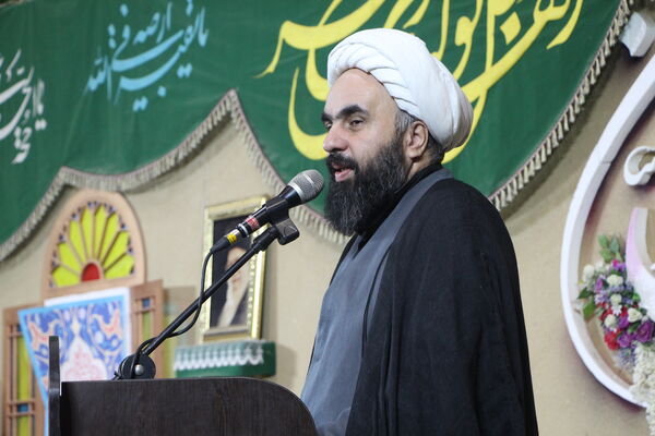 تجلیل از پیر غلامان حسینی در آیین نخل عاشقی ۲