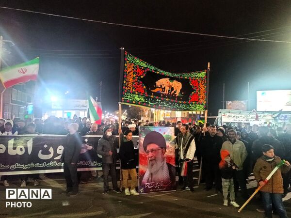 حضور با شکوه مردم آشخانه در هشتمین شب عزاداری رهبر معظم انقلاب