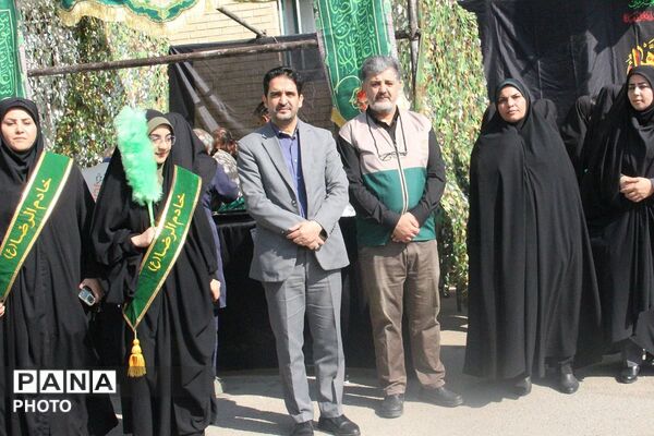 چهارشنبه‌های امام رضایی در دبیرستان بنت‌الهدی بهارستان دو