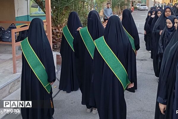 چهارشنبه‌های امام رضایی با حضور خادمان حرم در مدرسه مشکوة نور 