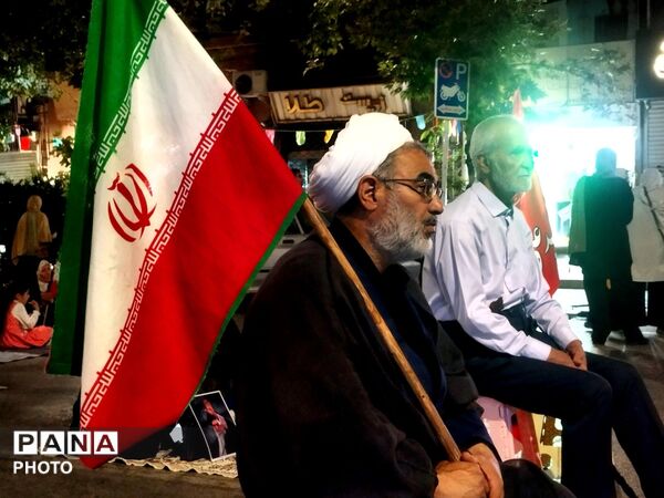 طنین شور و شعور نبوی در حسینیه امام خمینی نیشابور؛ عیدانه نوجوانان پانا در مهدِ عاشقی