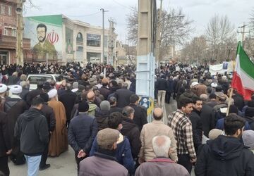 امروز ملایر رنگ انقلاب گرفت