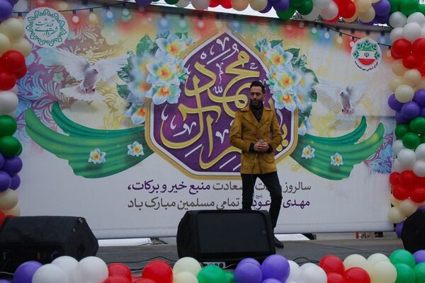 جشن خیابانی نیمه شعبان در شهر قیامدشت 
