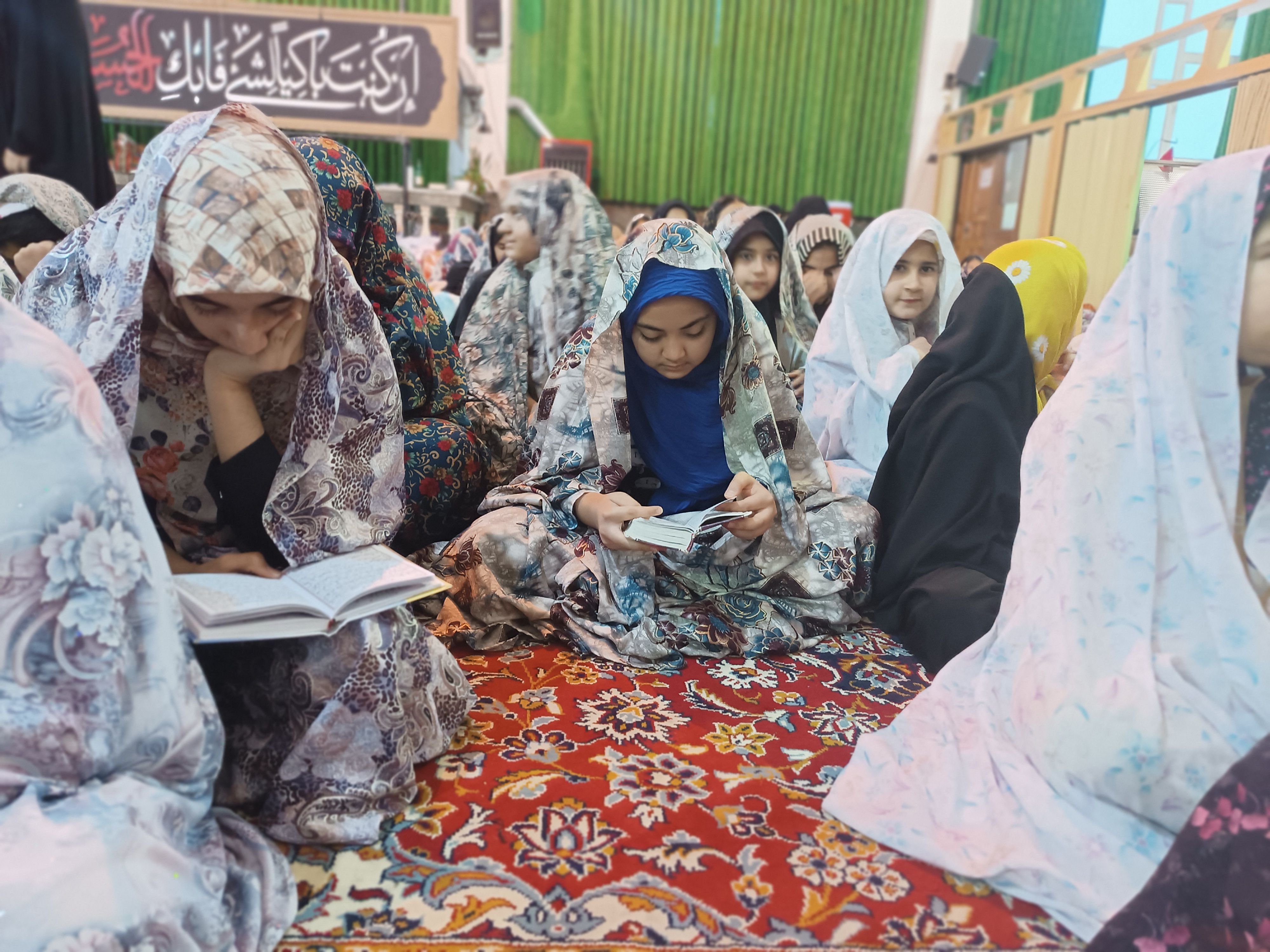 اعتکاف دانش‌آموزی در گناباد
