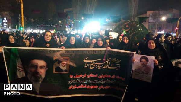 بیعت فرهنگیان اردبیلی با رهبر معظم انقلاب حضرت  آیت الله سید مجتبی خامنه‌ای