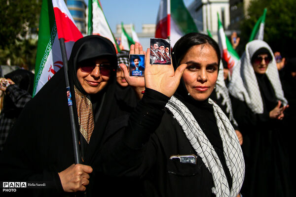 رزمایش «دختران جان فدای ایران»