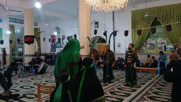 مراسم تعزیه خوانی شهادت حضرت عباس(ع) توسط ذاکرین دهستان شوراب صغیر