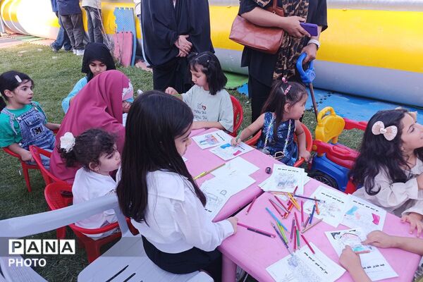 شور غدیر در ورامین خیابان‌های شهر میزبان جشن بزرگ مردمی