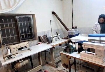 کارگاه تولیدی خیاطی صنعت کوچک شهر کلاته رودبار 