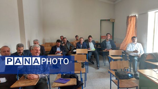 کارگاه توانمندسازی مدیران ناحیه یک زنجان در کانون سهروردی 