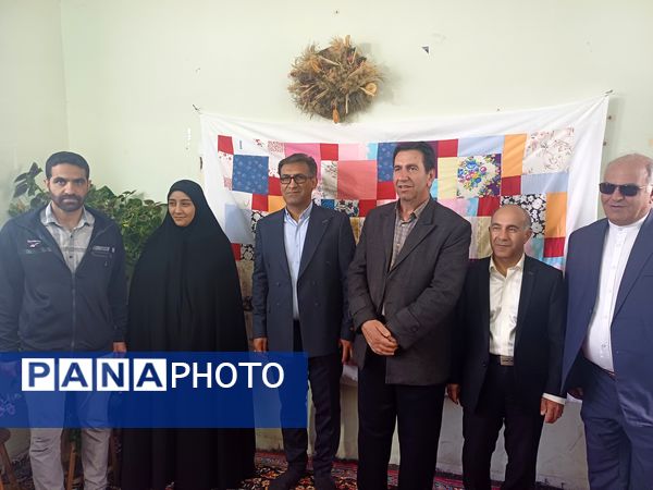 جشنواره و نمایشگاه بومی و محلی بهار در بهار روستای جندابه