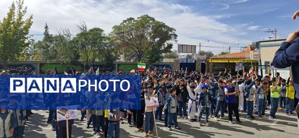 المپیاد ورزشی درون مدرسه‌ای دبستان شاهد امام رضا(ع)