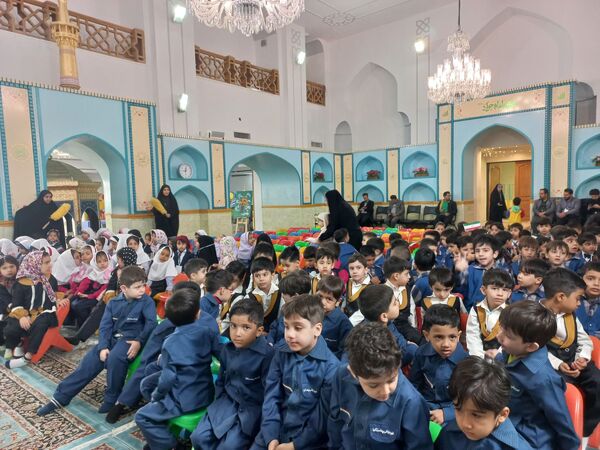 پیش‌دبستانی‌ها سال تحصیلی را در آغوش امام رضا آغاز کردند