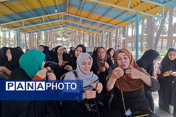 کارگاه آموزشی مربیان پیشتاز سازمان دانش‌آموزی در اردوگاه شهید منتظری شهریار 